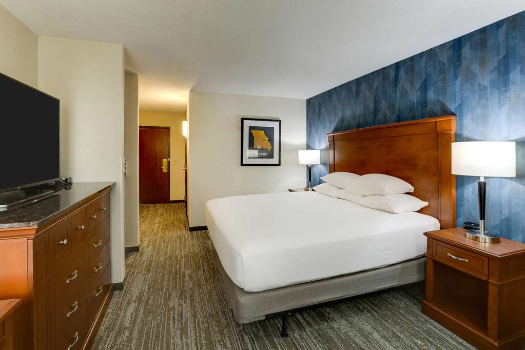 Drury Inn & Suites St. Louis St. Peters - photo 19