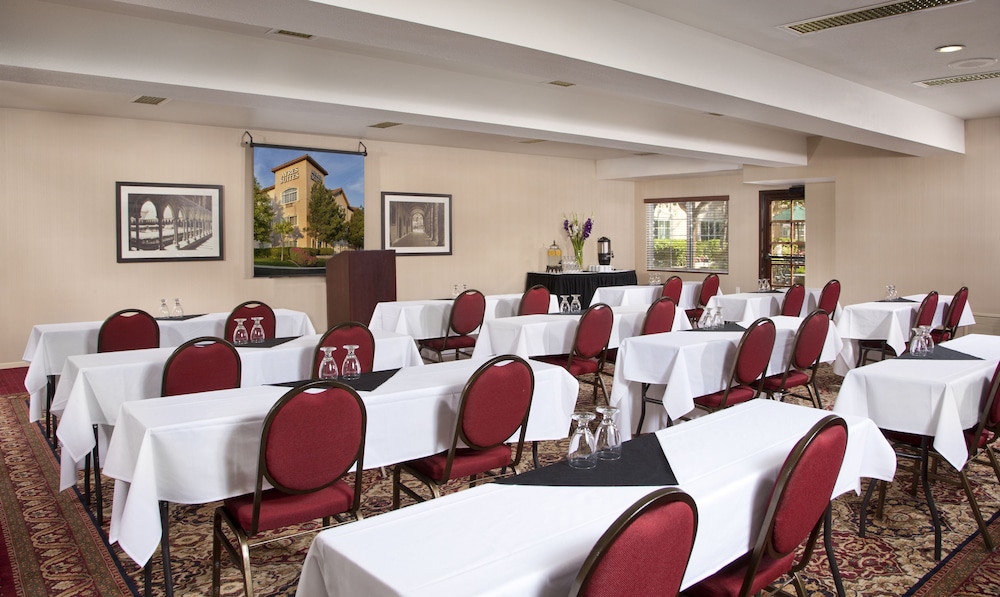 Ayres Suites Ontario at the Mills Mall Rancho Cucamonga - photo 31
