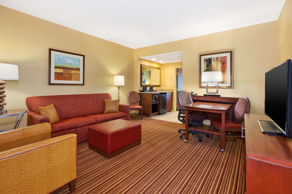 Embassy Suites by Hilton Nashville SE Murfreesboro - photo 21
