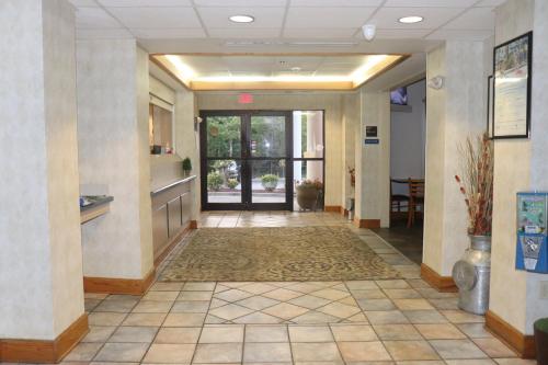 Howard Johnson by Wyndham Tifton GA I 75 - photo 54