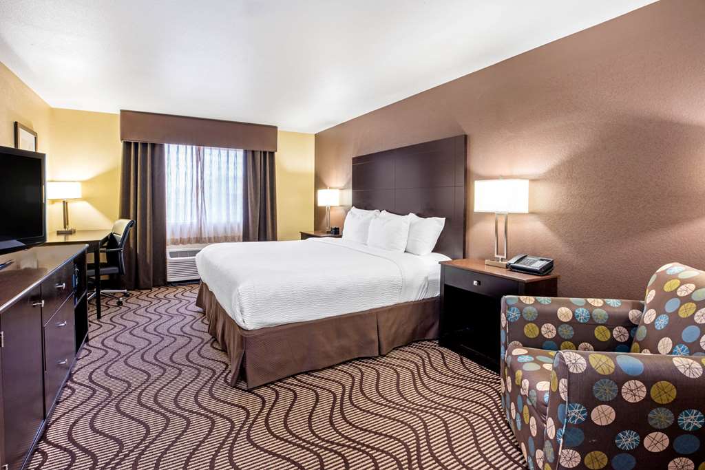 La Quinta Inn & Suites by Wyndham Meridian Boise West - photo 14