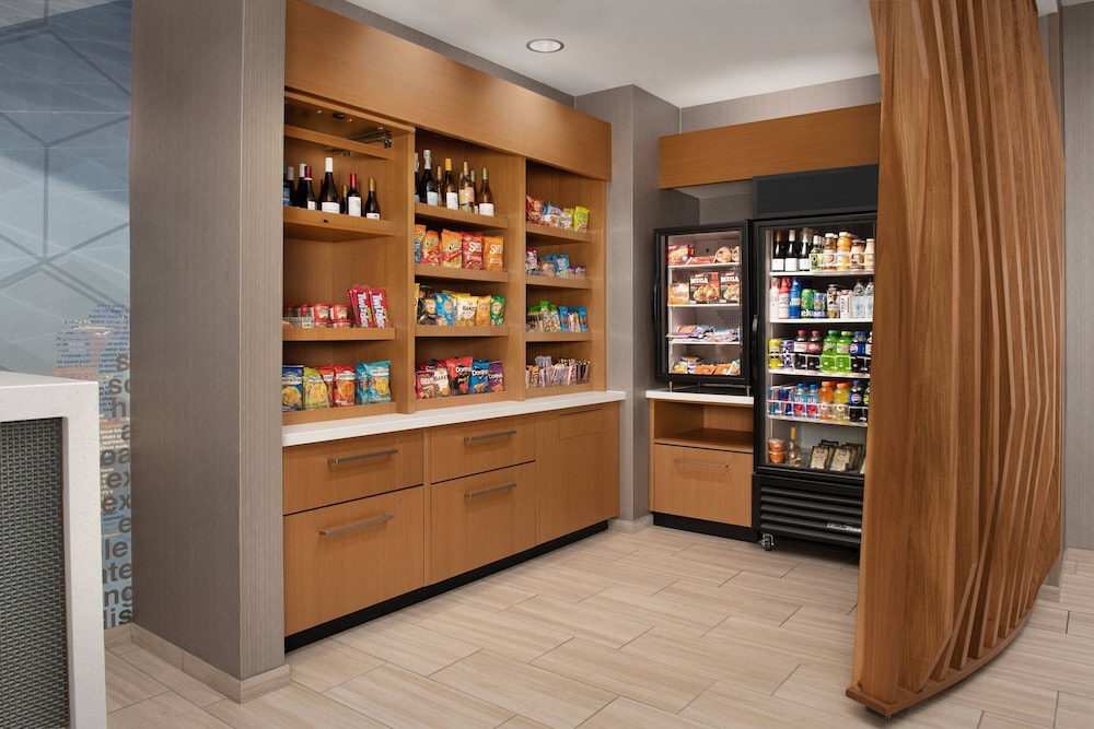 SpringHill Suites by Marriott Charleston Airport & Convention Center - photo 57