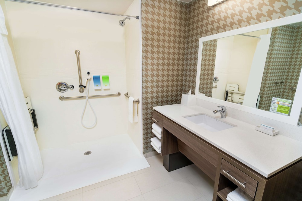 Home2 Suites by Hilton Roseville Sacramento - photo 24