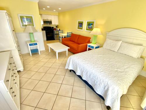 Island Inn of Atlantic Beach - photo 80