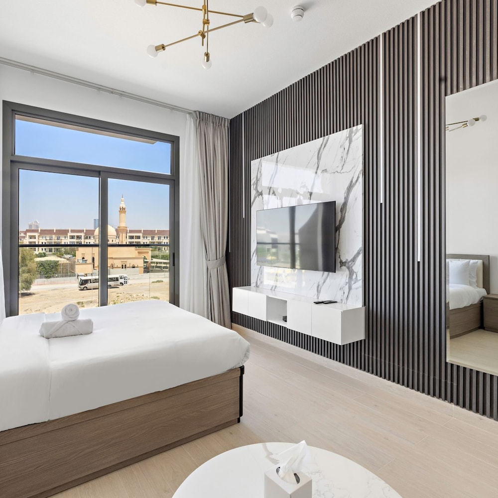 Stylish Studio in New Residence With Pool and gym — 4-Star Luxury Hotel in Dubai, United Arab Emirates