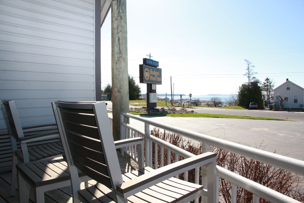 St. Ignace Budget Host Inn - photo 31