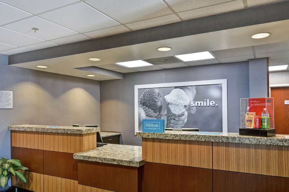 Hampton Inn Charlotte Gastonia - photo 7