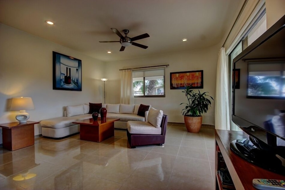 Riviera Maya Suites