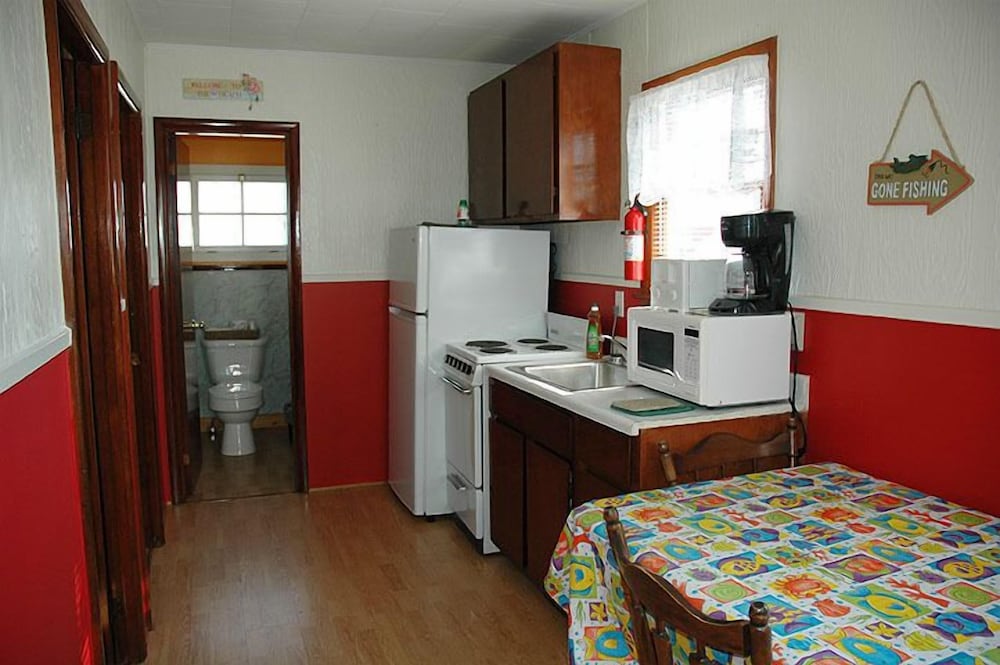 Channel Watefront Cottages - photo 58