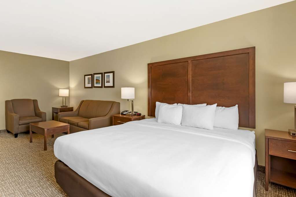 Comfort Inn & Suites Grinnell near I 80 - photo 22