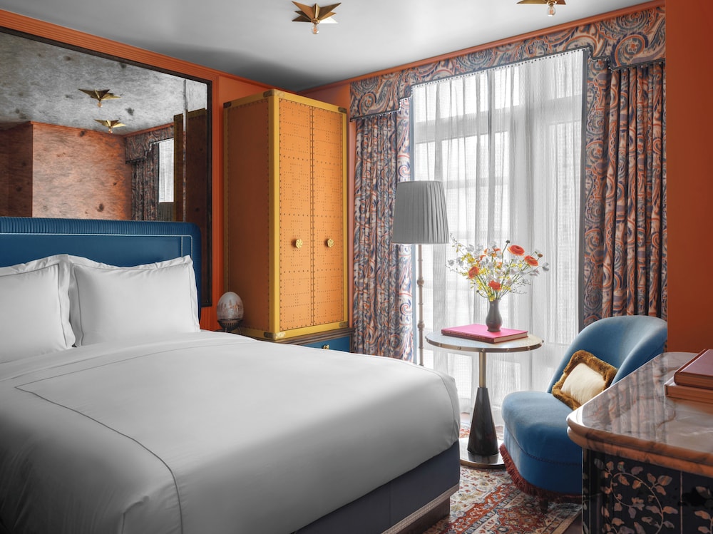 The Fifth Avenue Hotel - photo 8