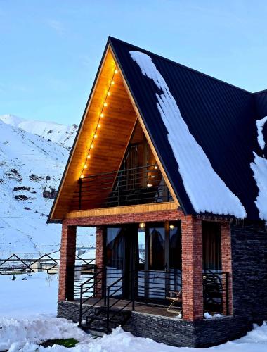 Grand Mountain Cottage