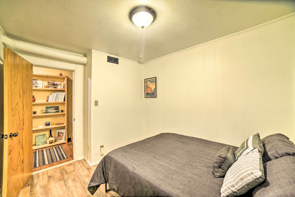 Rustic Condo w Patio: Walk to Angel Fire Resort - photo 9