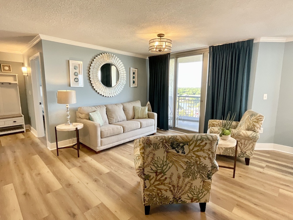1003 Brighton Fully Remodeled And Access To Resort Amenities 2 Bedroom Condo - photo 9