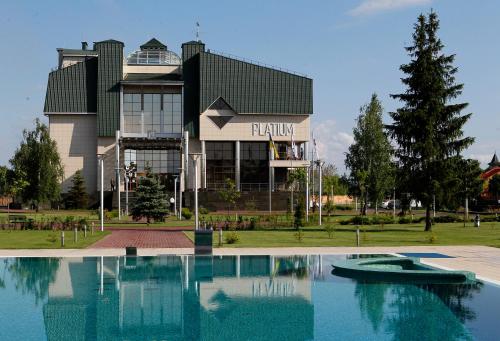 Platium Spa&Resort - carbon neutral hotel in Obukhiv