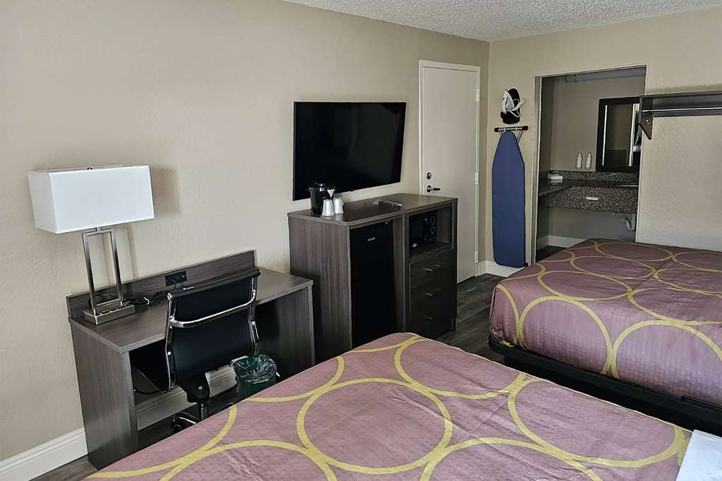 Super 8 By Wyndham Metairie - photo 17