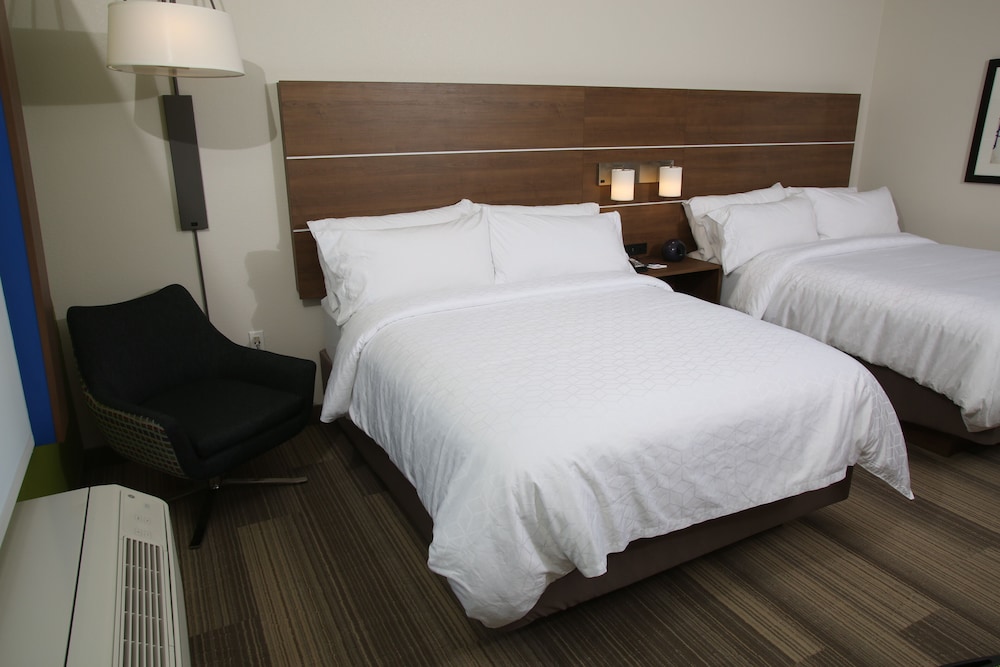 Holiday Inn Express McCook by IHG - photo 36