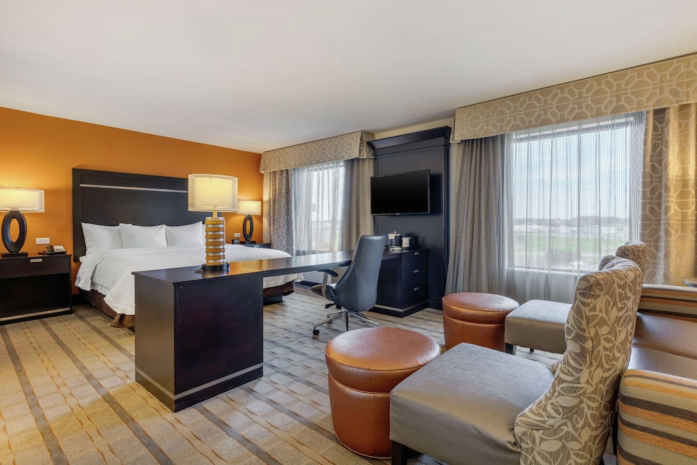 Hampton Inn & Suites Columbus - photo 20
