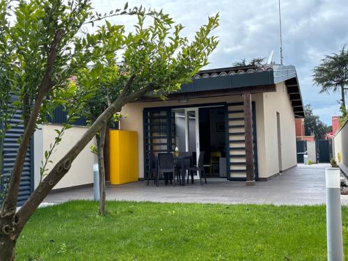Villino Ancillotto With Garden And Parking Motorcycle Space — Rome