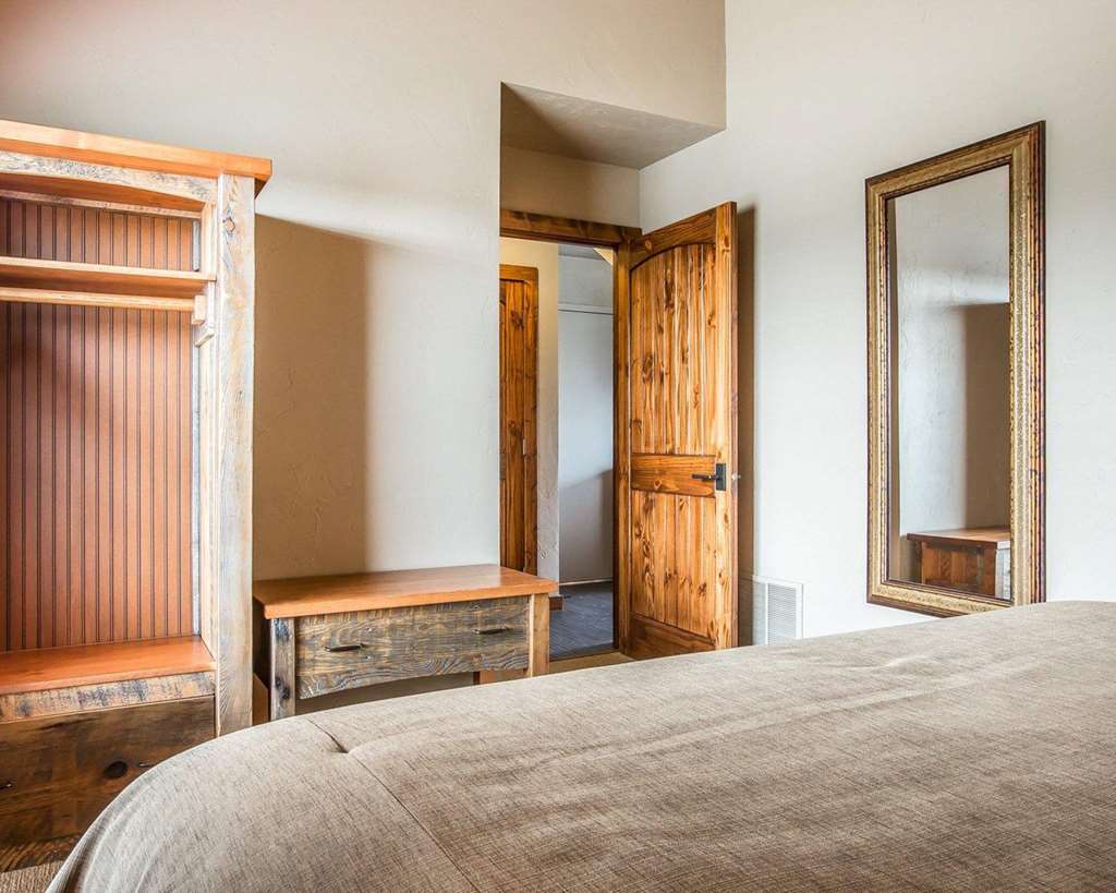 Yellowstone Valley Lodge an Ascend Collection Hotel - photo 30