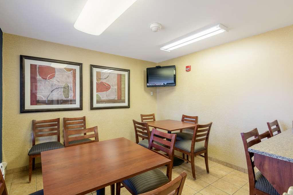 Motel 6 Eau Claire WI - photo 32