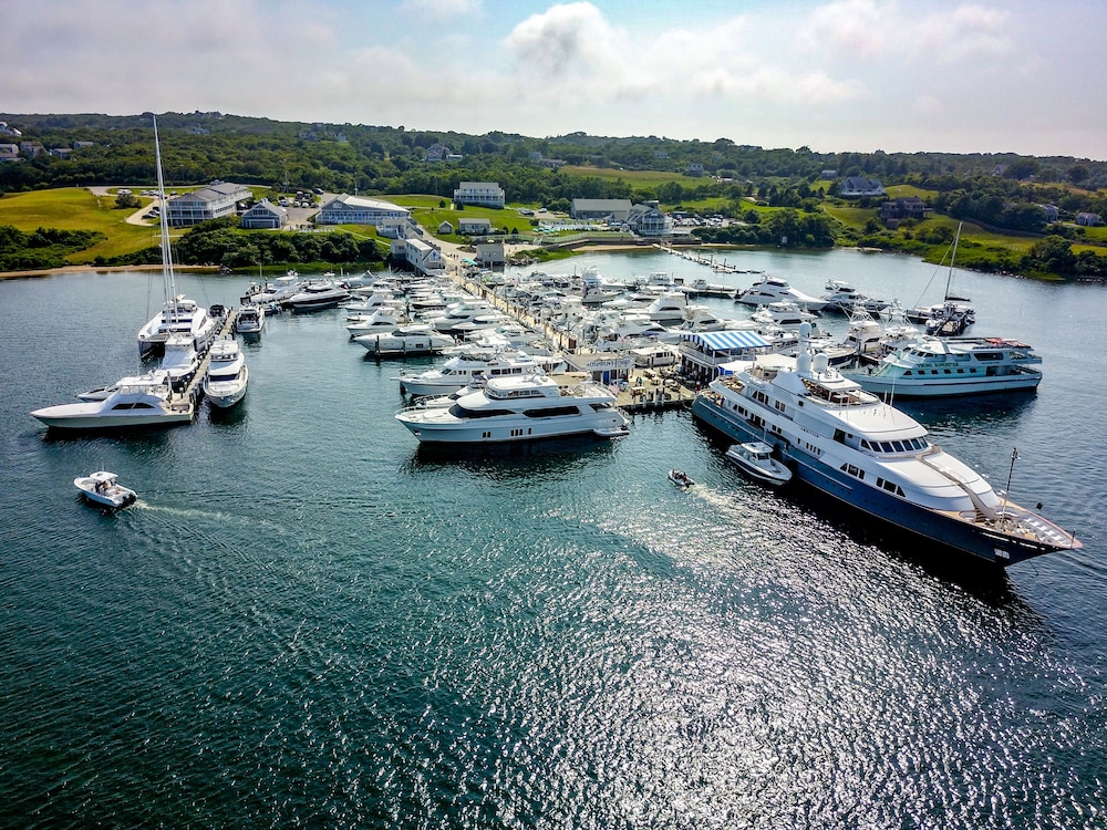 Champlin's Marina & Resort - photo 23