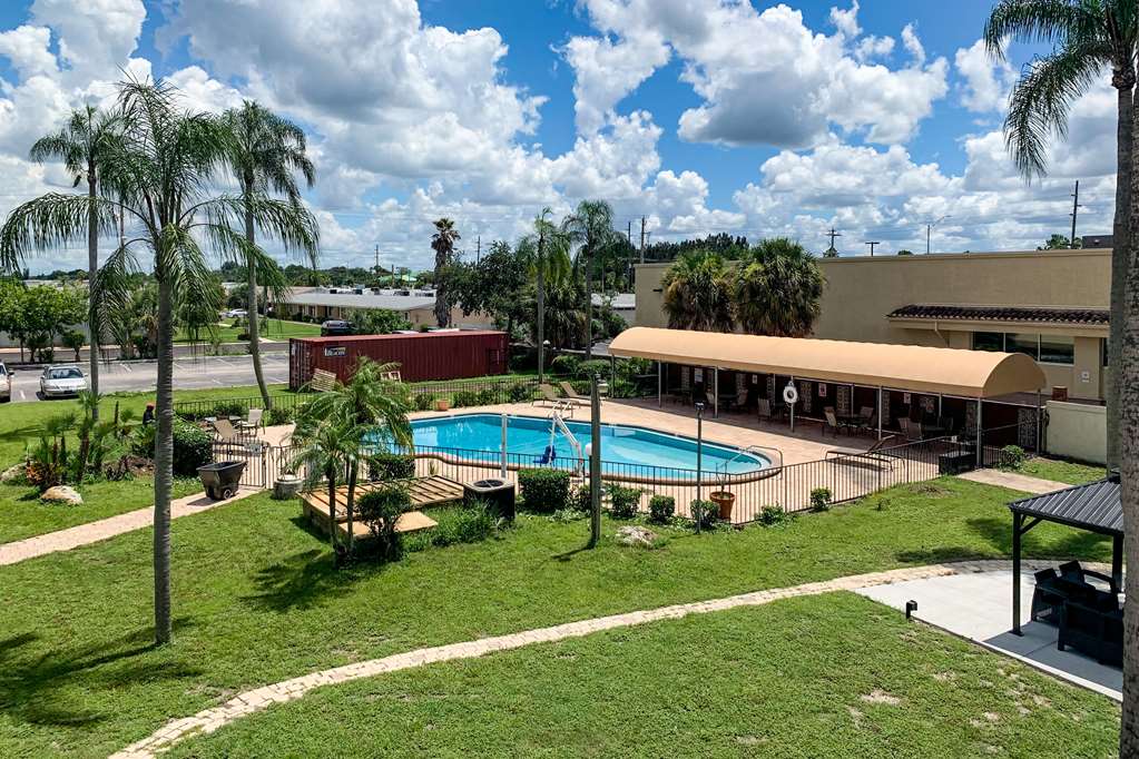 Rodeway Inn Sun City Center - photo 33