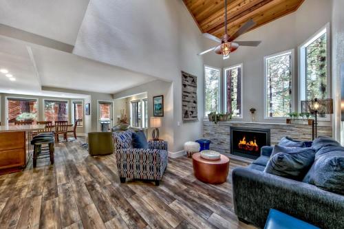 Peoples Choice At Heavenly Pets Hot Tub Remodeled — South Lake Tahoe