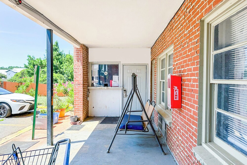 Sunrise Inn By OYO Albany - photo 10