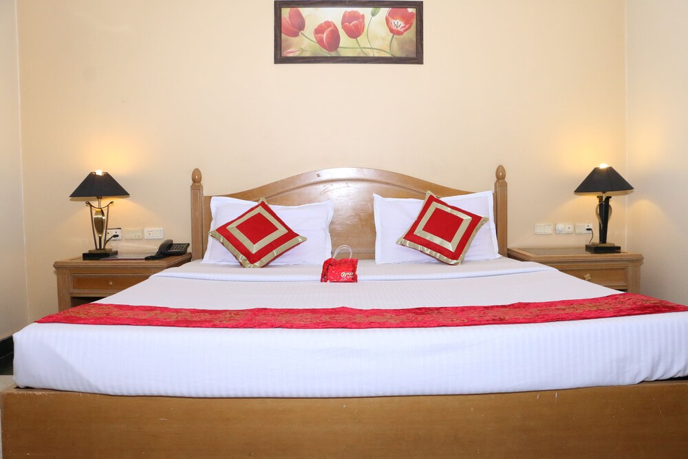OYO 1898 Hotel Aditya