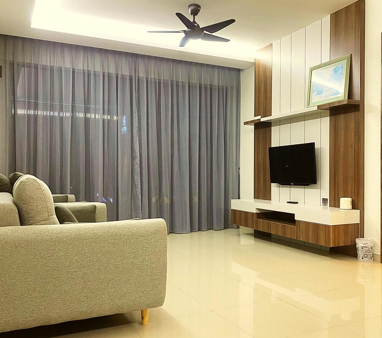 Amadel Residence 爱媄德民宿 16 — 4-Star Luxury Hotel in Malacca, Malaysia
