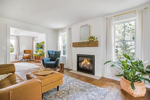 Willard House — 4-Star Luxury Hotel in Bayfield, United States