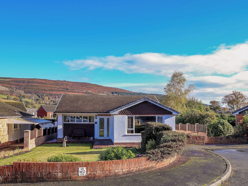 Green View - carbon neutral hotel in Llangollen