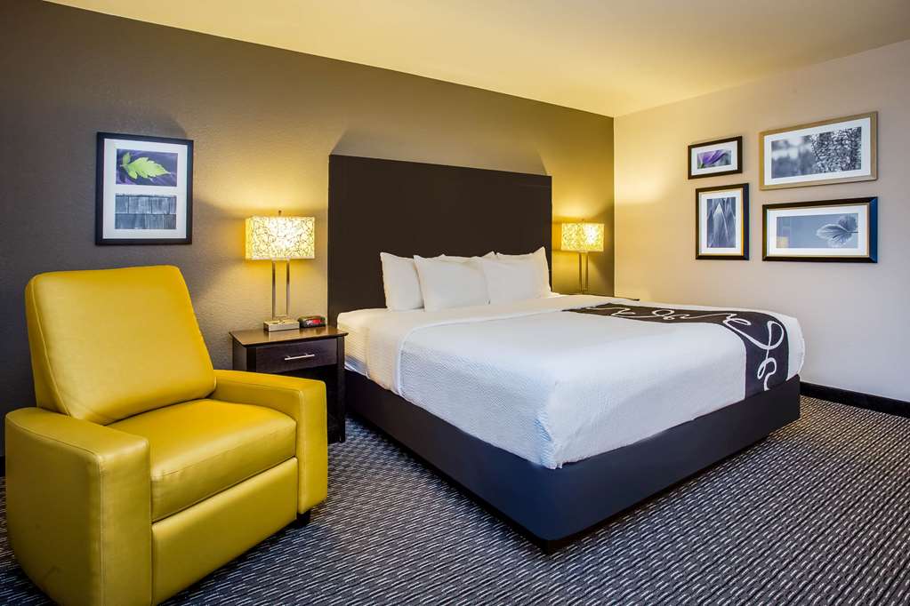 La Quinta Inn by Wyndham Oshkosh - photo 34