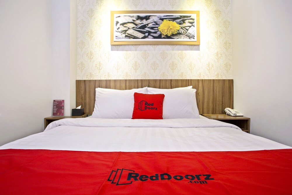 RedDoorz Plus @ Jalan Kaliurang in Sleman, Indonesia