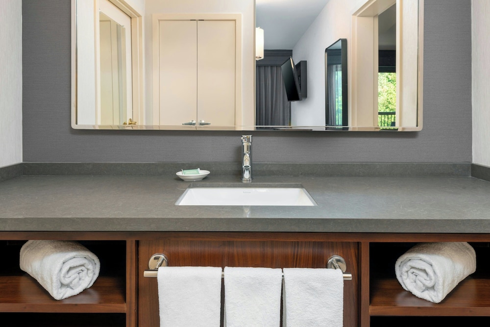 Courtyard By Marriott Danbury - photo 16