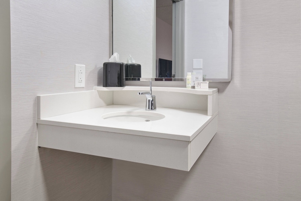 Courtyard by Marriott Chicago Lincolnshire - photo 9