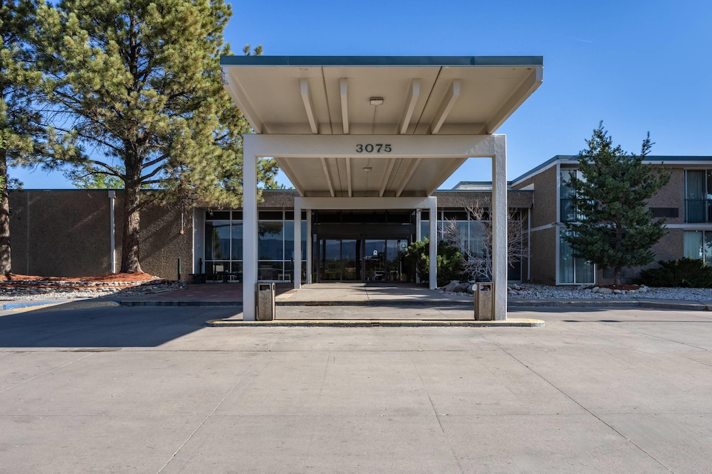 Suburban Studios Canon City - photo 30