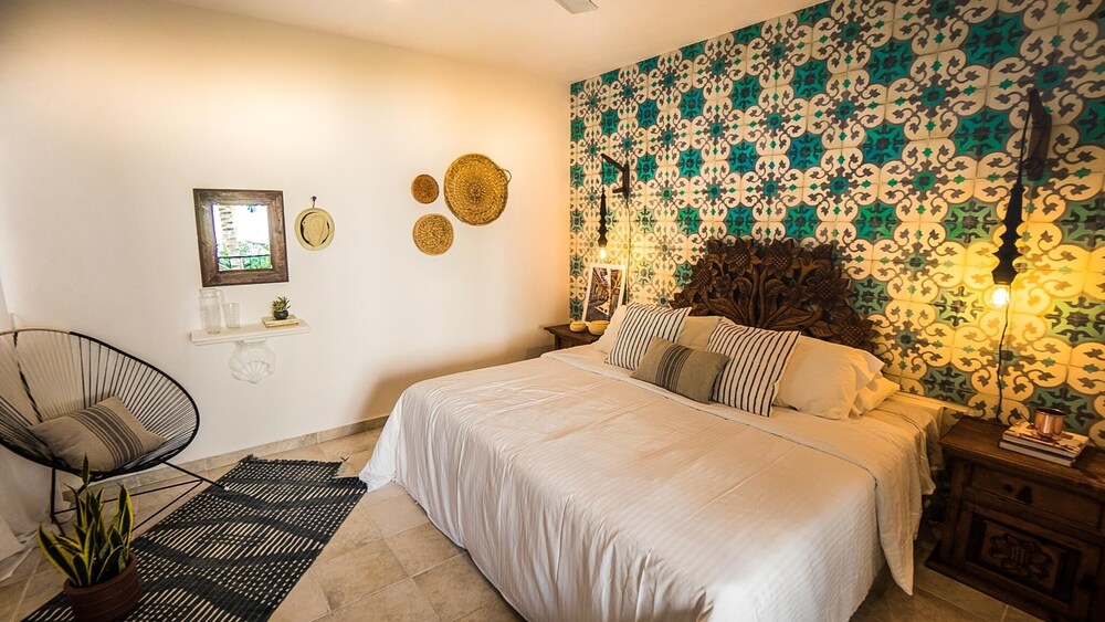 Doca 103 2 Bedrooms and Jacuzzi by RedAwning — 4-Star Luxury Hotel in Playa Del Carmen, Mexico