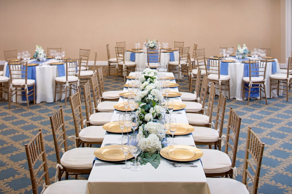 Westford Regency Inn and Conference Center - photo 12