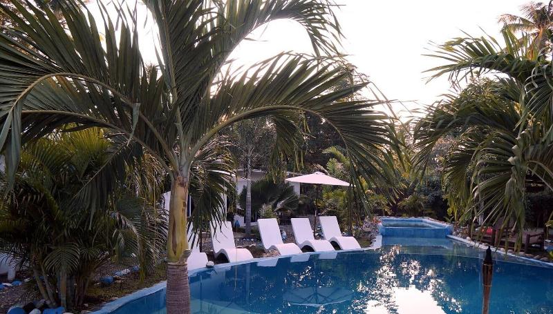 Oceanlife Explorers in Siquijor, Philippines