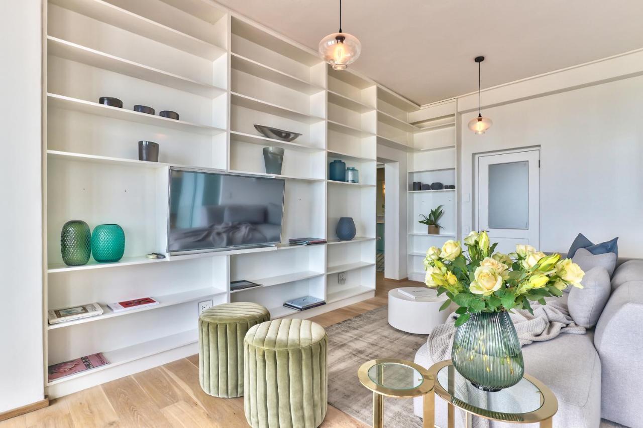 Charming Clifton Apartment Number 4701