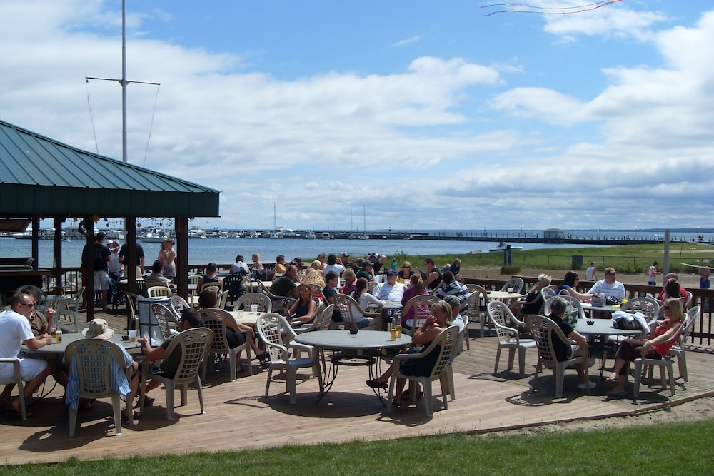 Tawas Bay Beach Resort - photo 55