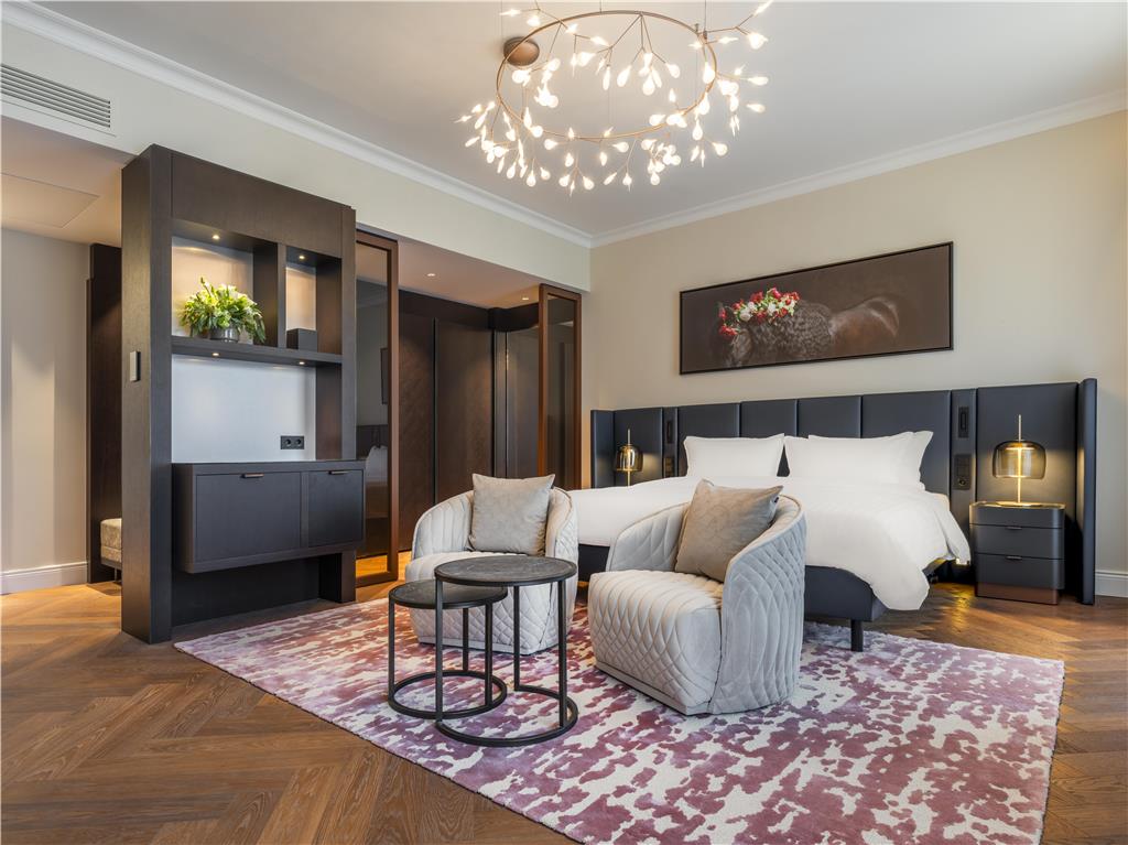 ICONS EHBB rooms JUNIOR SUITE