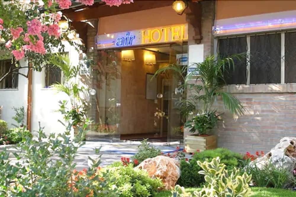 Air Hotel - carbon neutral hotel in Forli