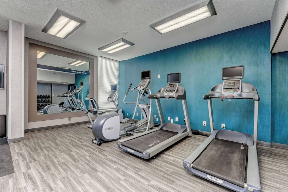 Hampton Inn Morgantown - photo 24