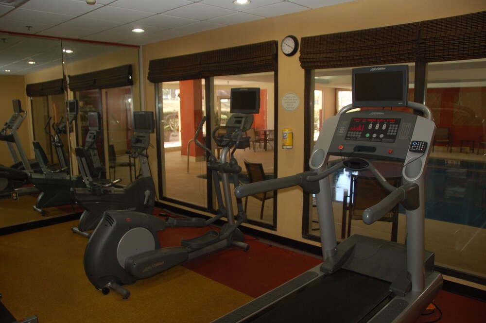 Holiday Inn Express Tifton by IHG - photo 13