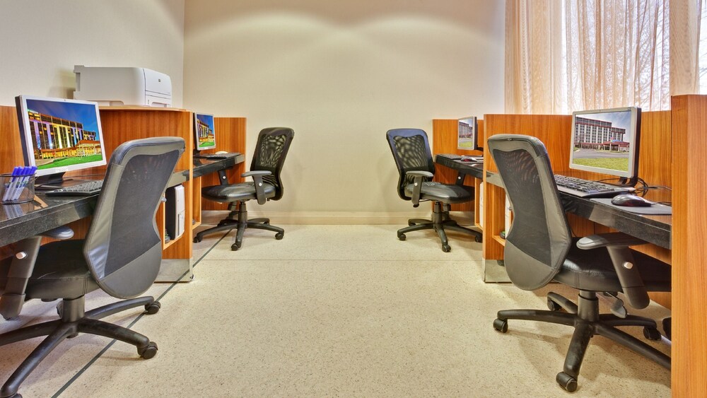 Staybridge Suites Chicago O'Hare Rosemont By IHG - photo 7