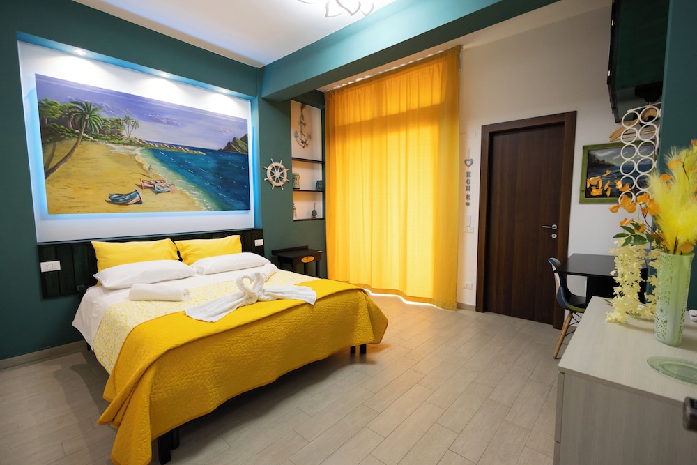 Palermonamour Art Gallery Suite — 4-Star Luxury Hotel in Palermo, Italy