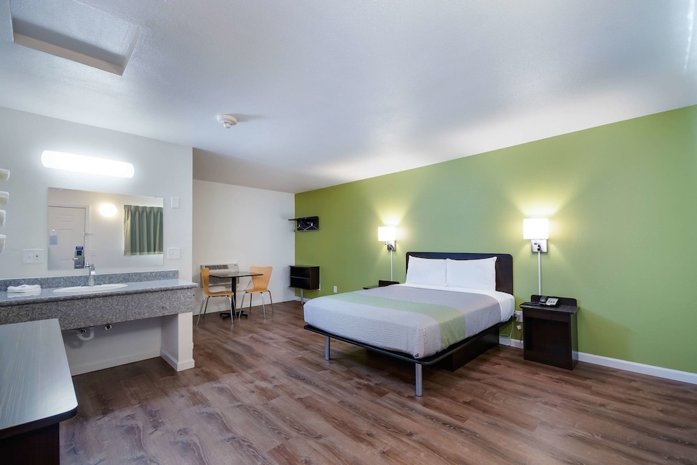 Motel 6 Burlington WA - photo 19